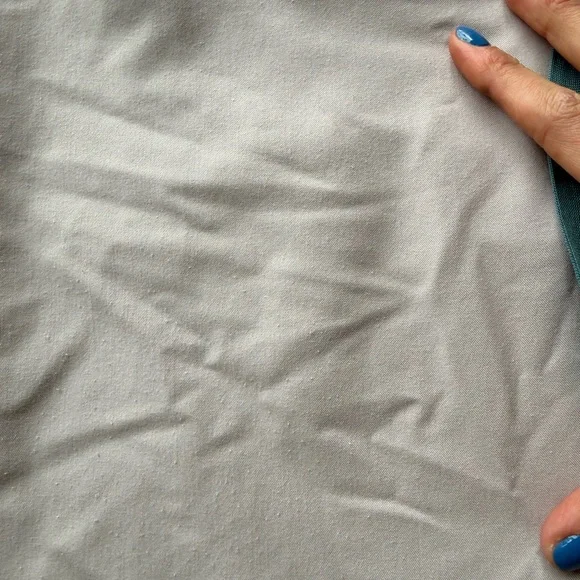 FIGS scrubs - Picture 3 of 9